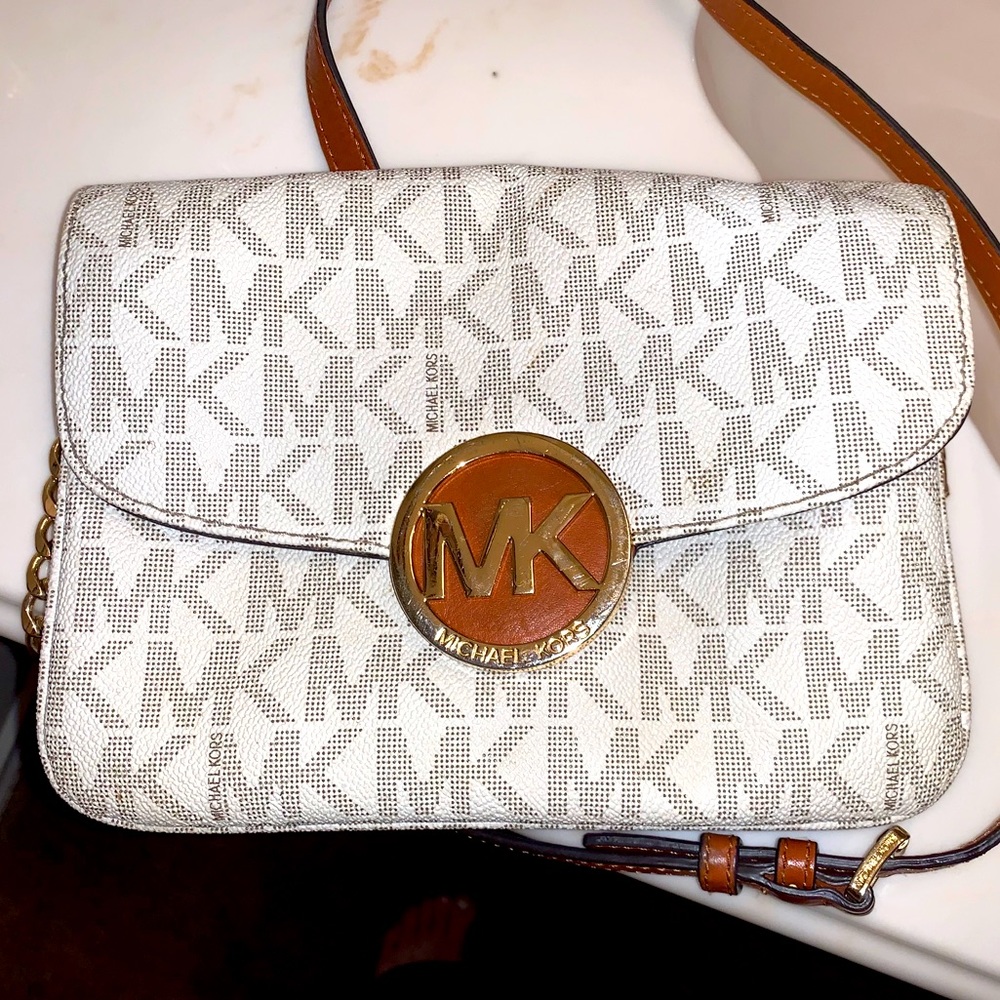 Micheal Kors Purse